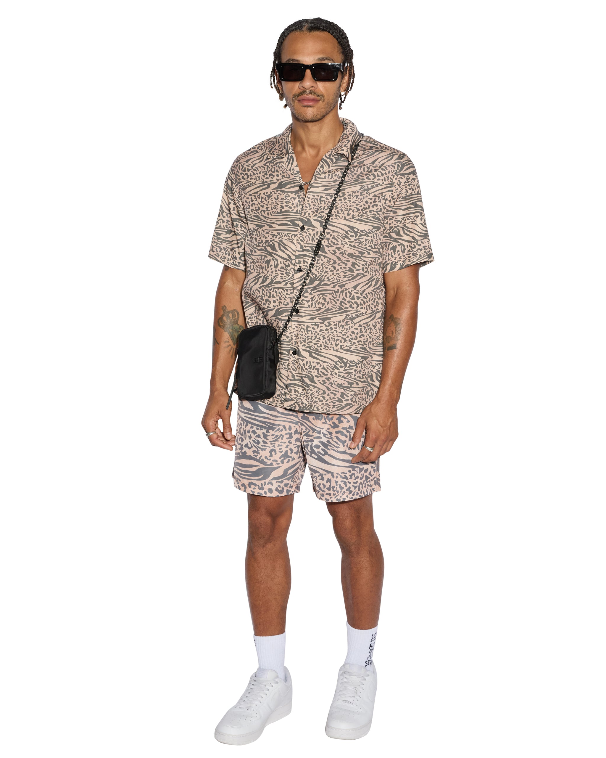 Confused Resort Short Sleeve Mens Shirt - Leopard Print - Image 2