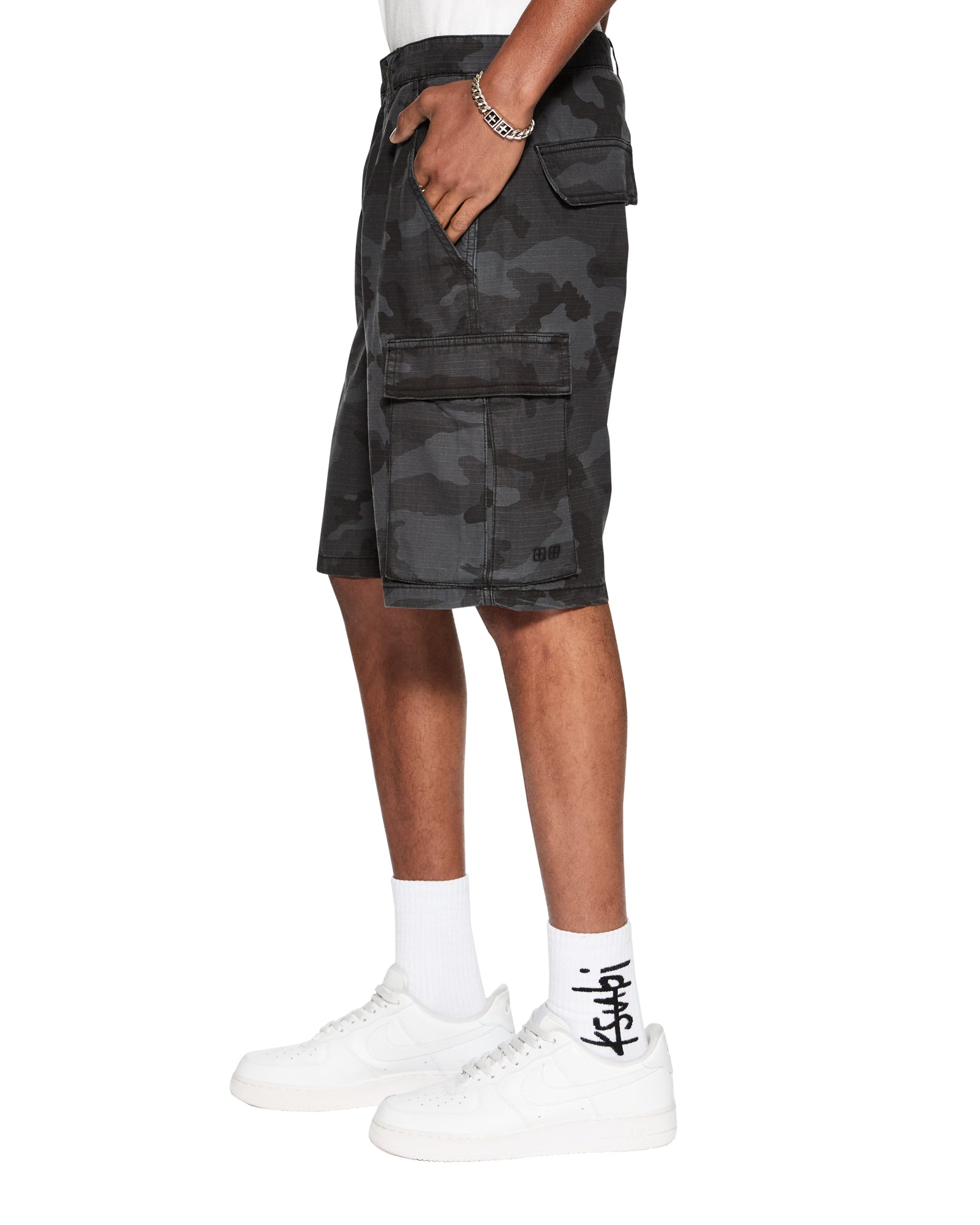 Fugitive Cargo Short Black Camo Relaxed Fit - Dark Wash - Image 4