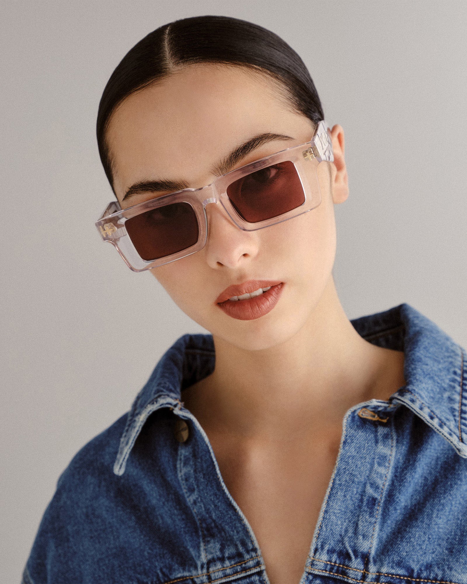 Smiths Rectangle Sunglasses - Krystal/Gold - Image 2