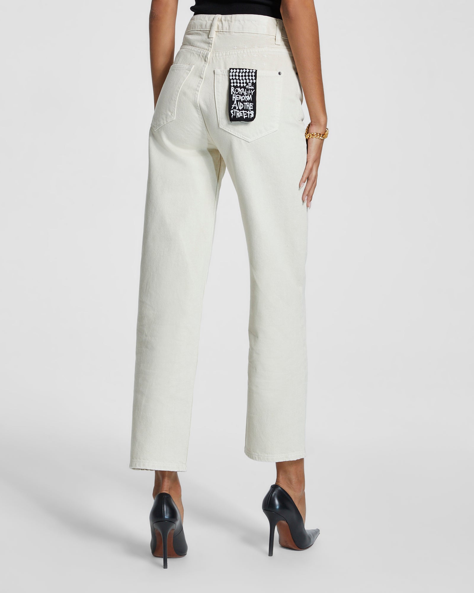Brooklyn Jean Mallow - Image 3